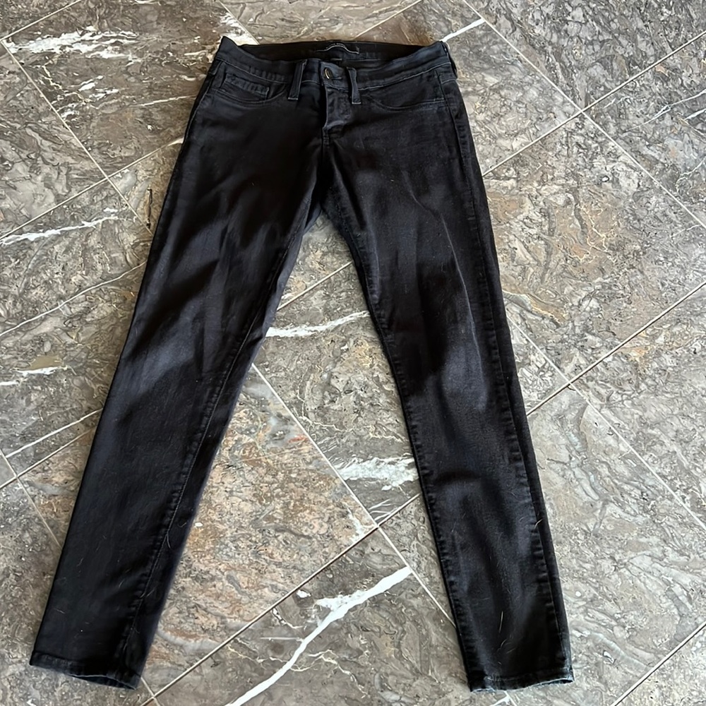 Black Capri jeans